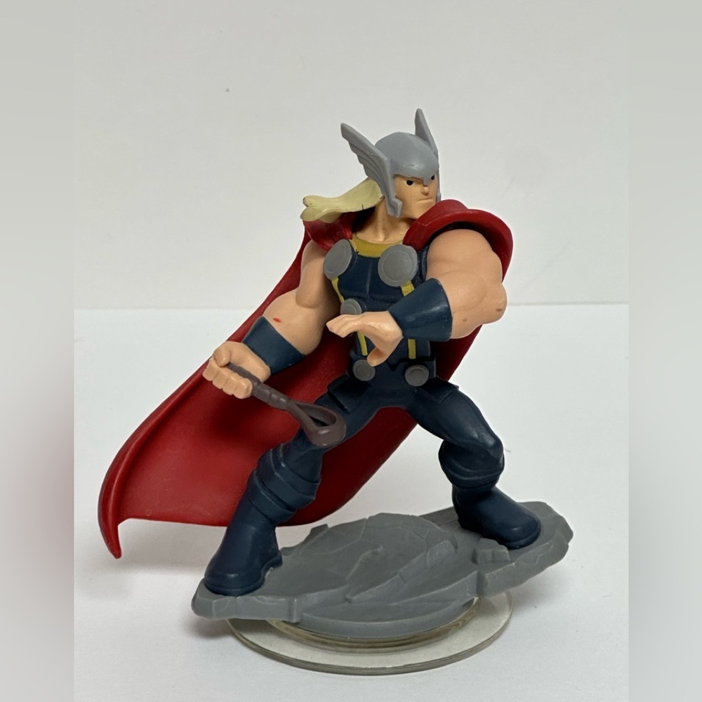 Disney Infinity 2.0 Marvel Avengers THOR Character Figure INF-1000103